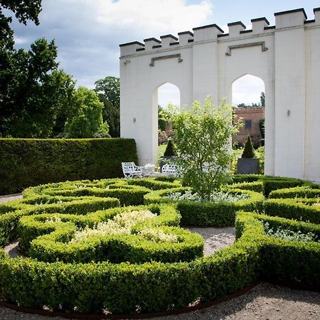 The North Wing - Combermere Abbey Вітчерч Екстер'єр фото