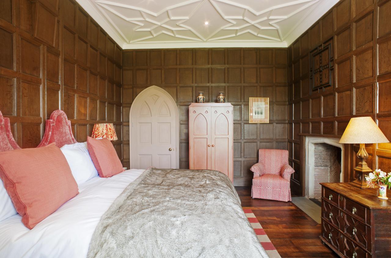 The North Wing - Combermere Abbey Вітчерч Екстер'єр фото